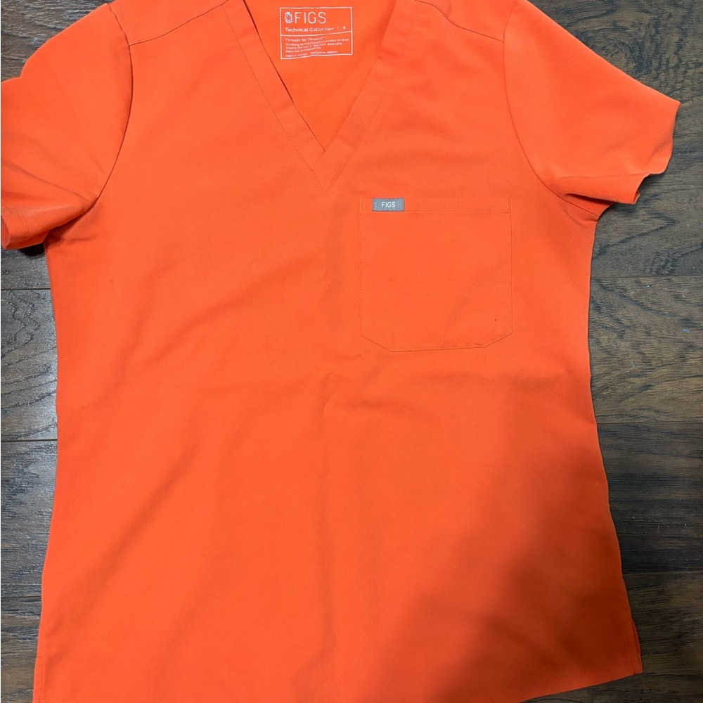 FIGS scrub set / sunset orange